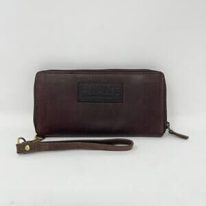 Elevate People Full-Grain Leather Wallet‎ Dark Brown Full Zip Wristlet Strap